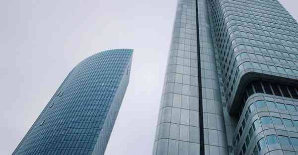 新人工智能机器人士兵,深圳市人工智能与机器人研究院