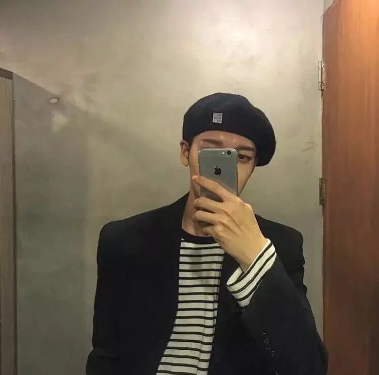 寿媚艳琦