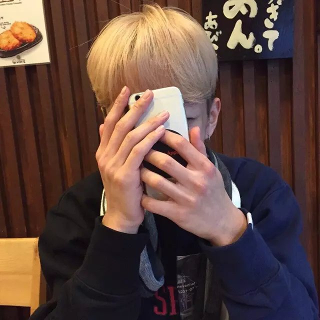 吕伊达固