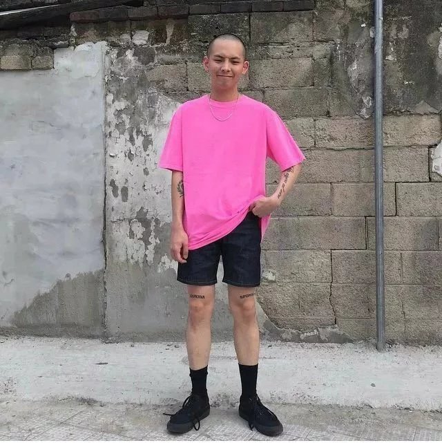 颜晨园霭
